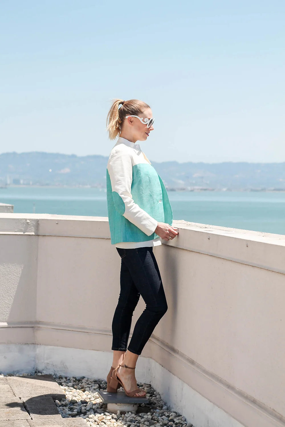 Pearl Aqua with Off-White Yoke
